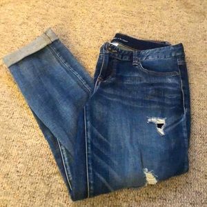 Cute jeans with plaid in distresses